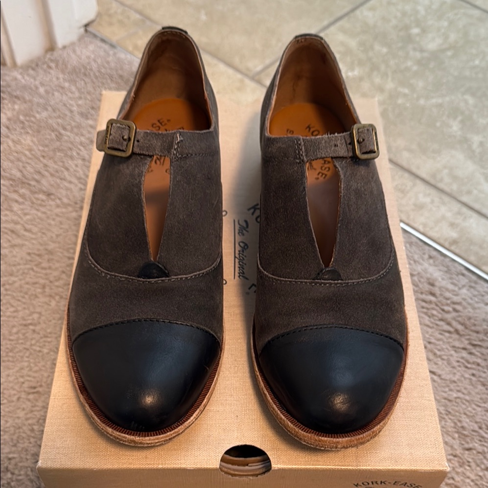 Kork-Ease Black And Brown Leather Buckle Shoes